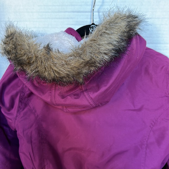 JOHN LEWIS England Girls Purple Puffer Jacket with Hoodie Size 11 - Picture 3 of 14